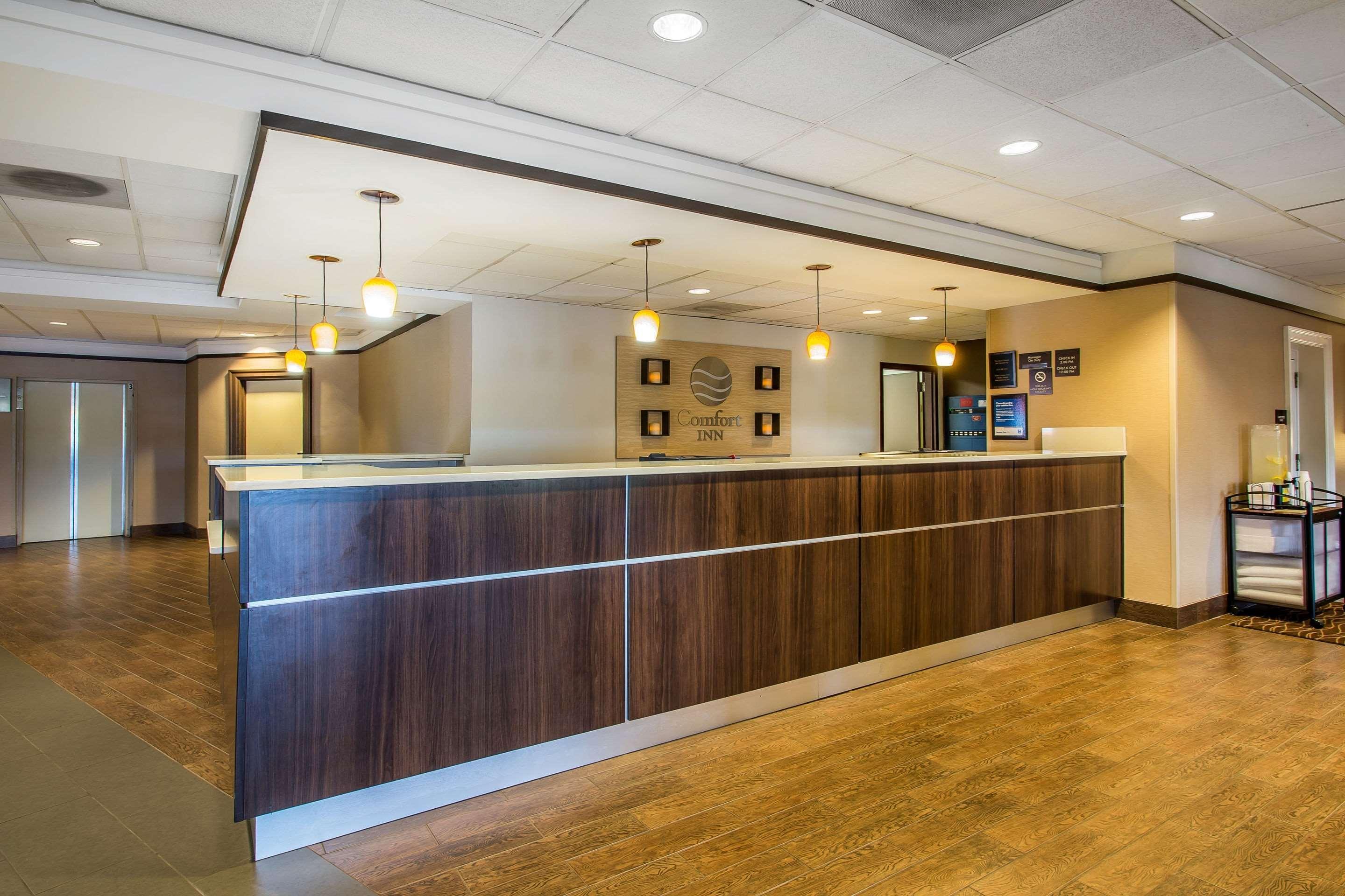 Comfort Inn & Suites Kissimmee By The Parks Four Corners Exterior photo