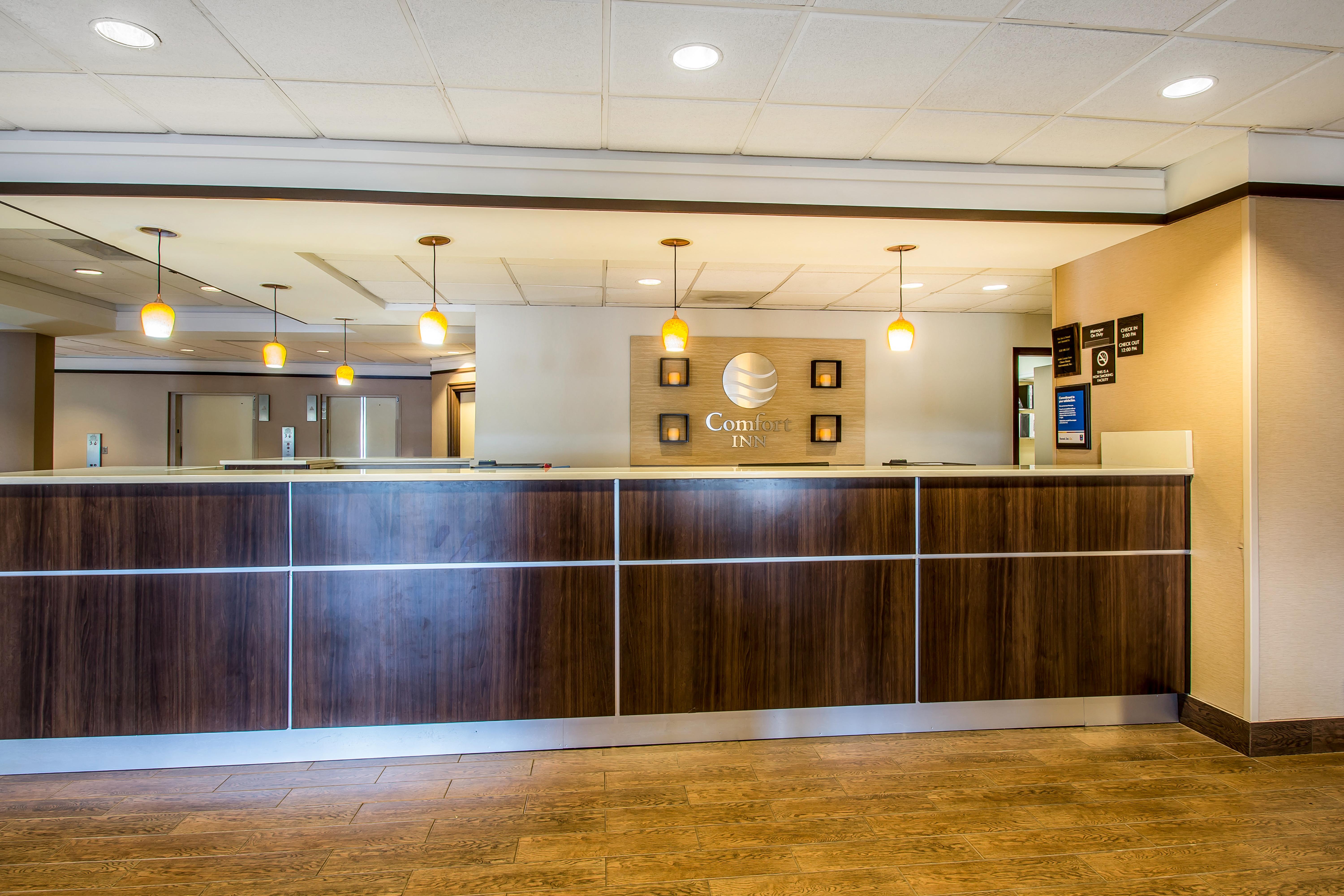 Comfort Inn & Suites Kissimmee By The Parks Four Corners Exterior photo