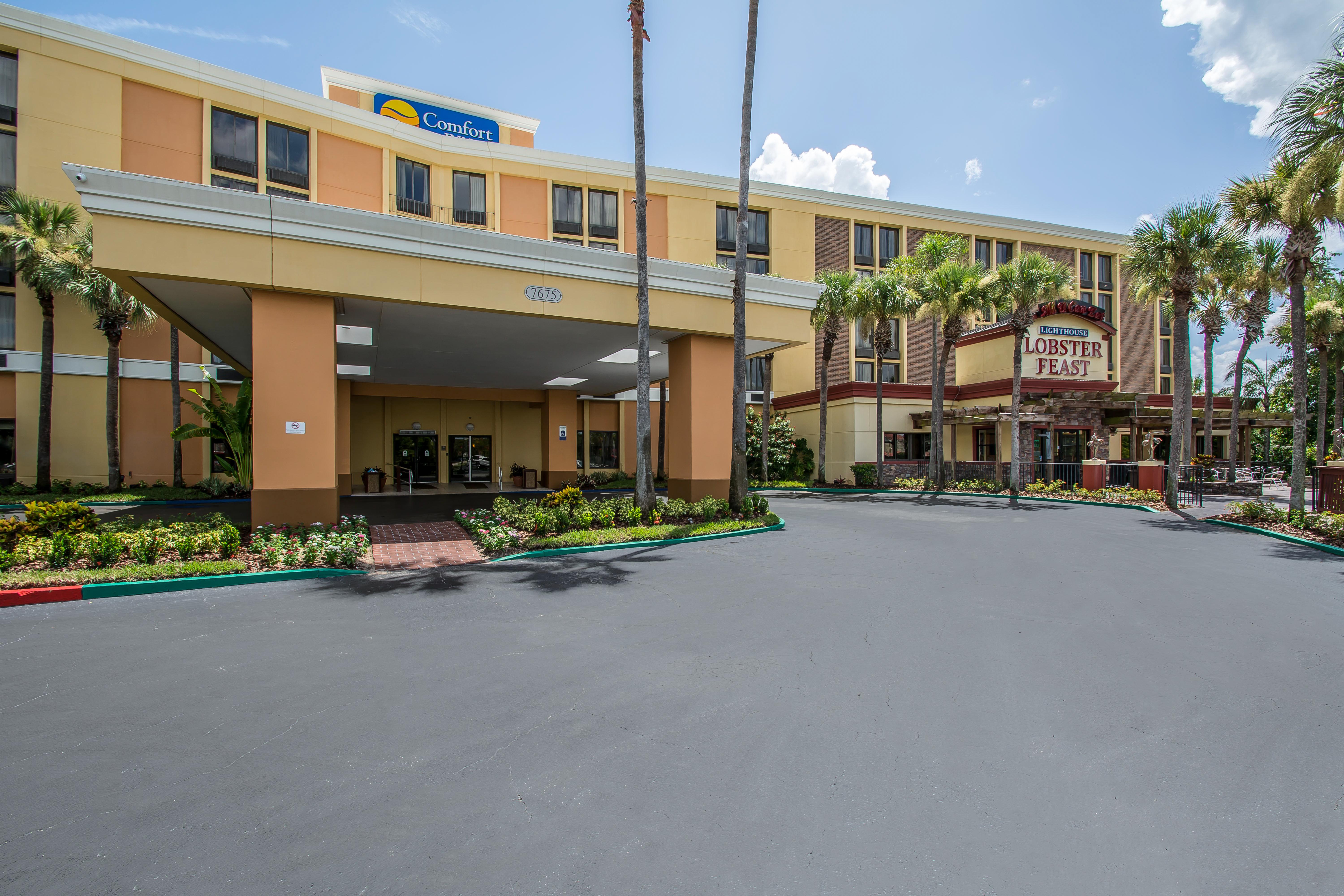 Comfort Inn & Suites Kissimmee By The Parks Four Corners Exterior photo